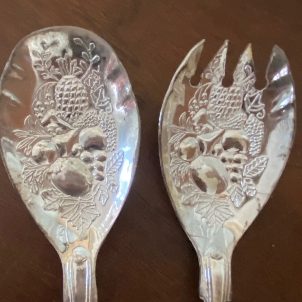 Vintage Salad Set pair of silverplated spoon & tongs server sets w/ fruit design